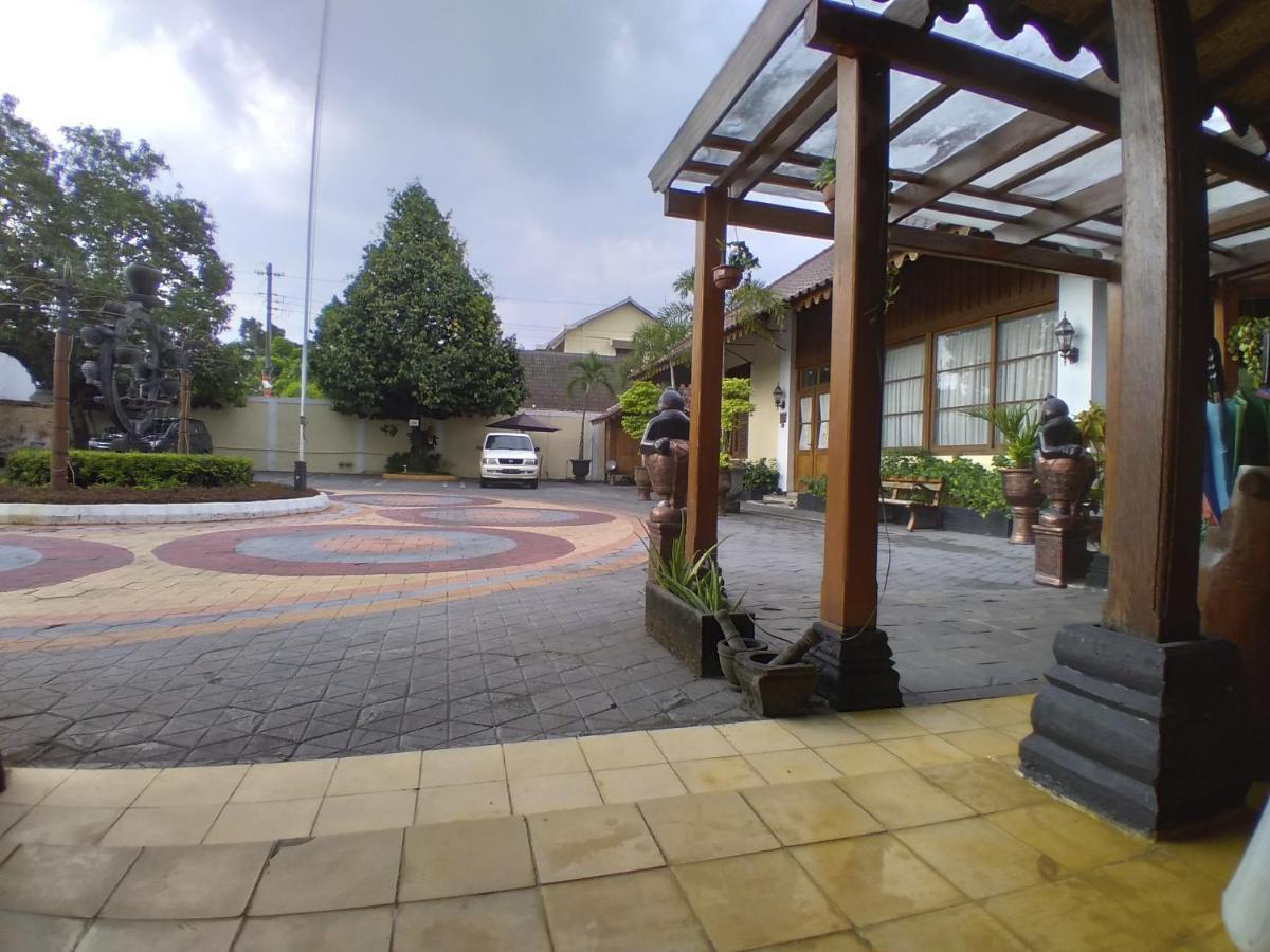 Dem Ayem Heritage Guest House Yogyakarta Luaran gambar