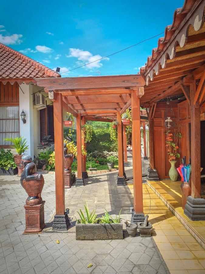 Dem Ayem Heritage Guest House Yogyakarta Luaran gambar